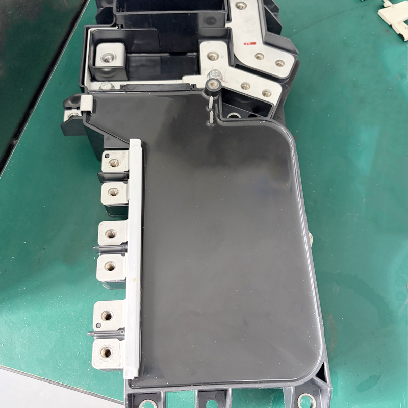 Compuesto de encapsulado ep&oacute;xico CYCT para veh&iacute;culos de nueva energ&iacute;a